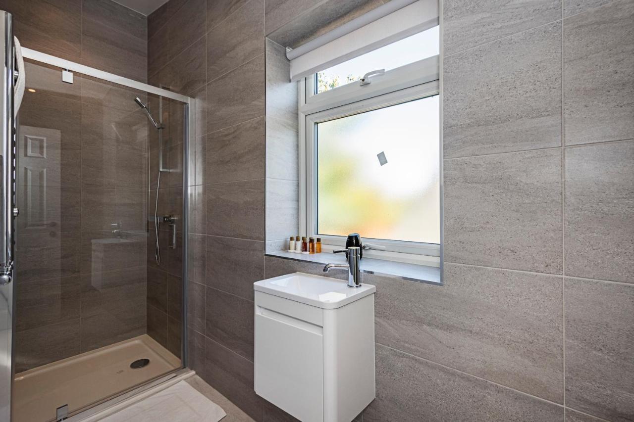South Woodford 2 Bed En-Suite House Лондон Экстерьер фото